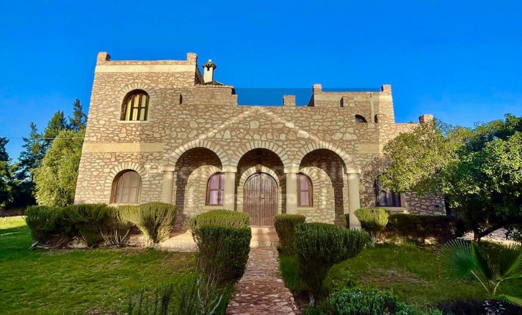 26-01-03-VM – Domaine d’exception dans la région d’Ounagha – Deux maisons avec piscines