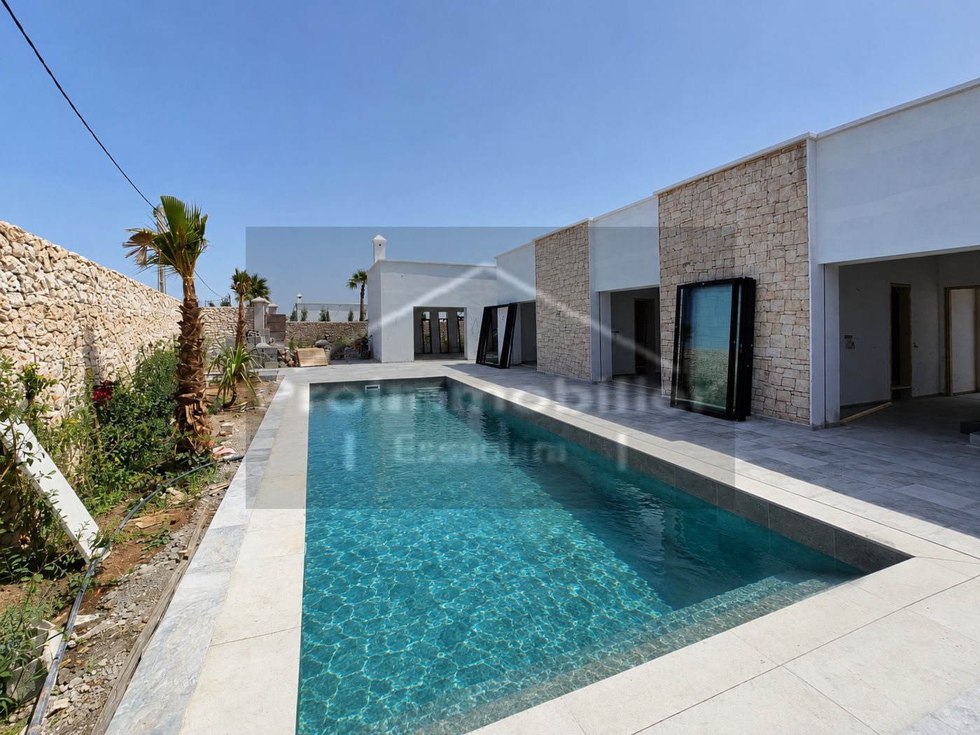 26-07-01-VM Maison de charme de 256 m² avec piscine et jardin de 1 100 m²- Douar Laraab