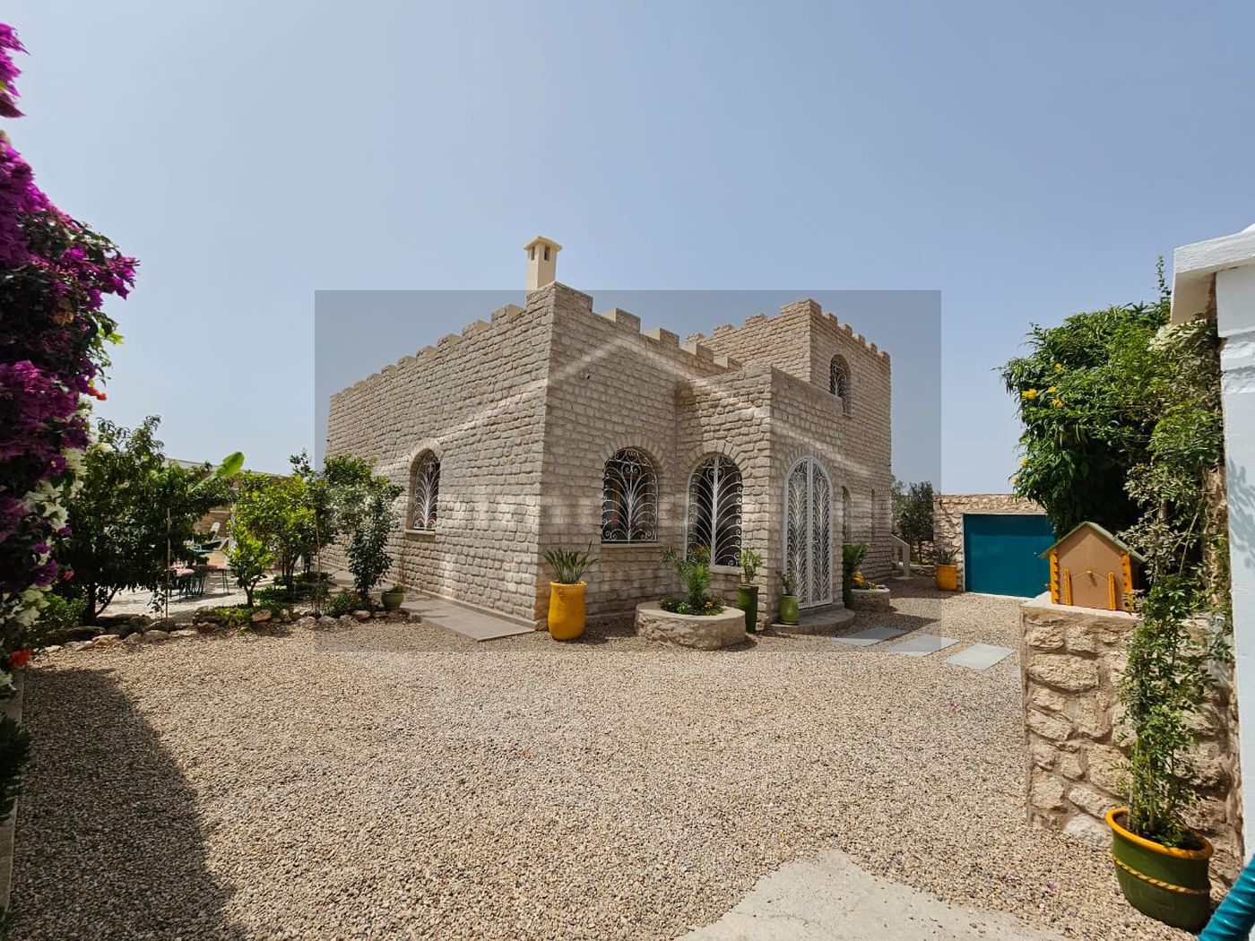 26-07-09-VM – Superbe villa en pierre avec piscine | 201 m² habitables sur 485 m² de terrain – Ghazoua