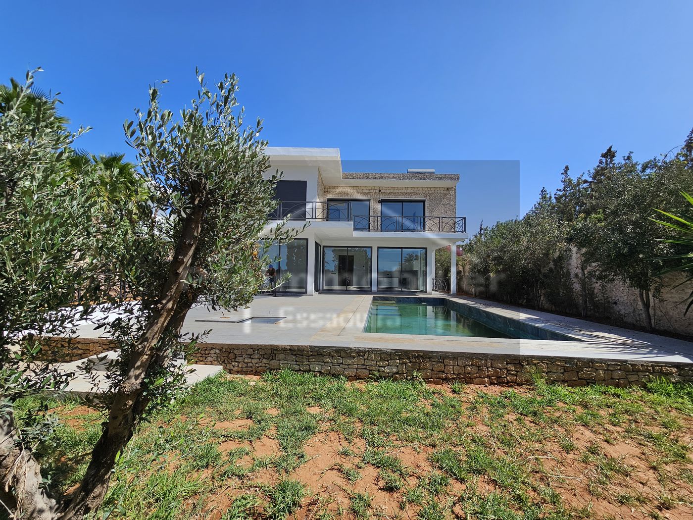 26-10-02-VV Belle maison de 280 m² avec piscine – Douar Laarab